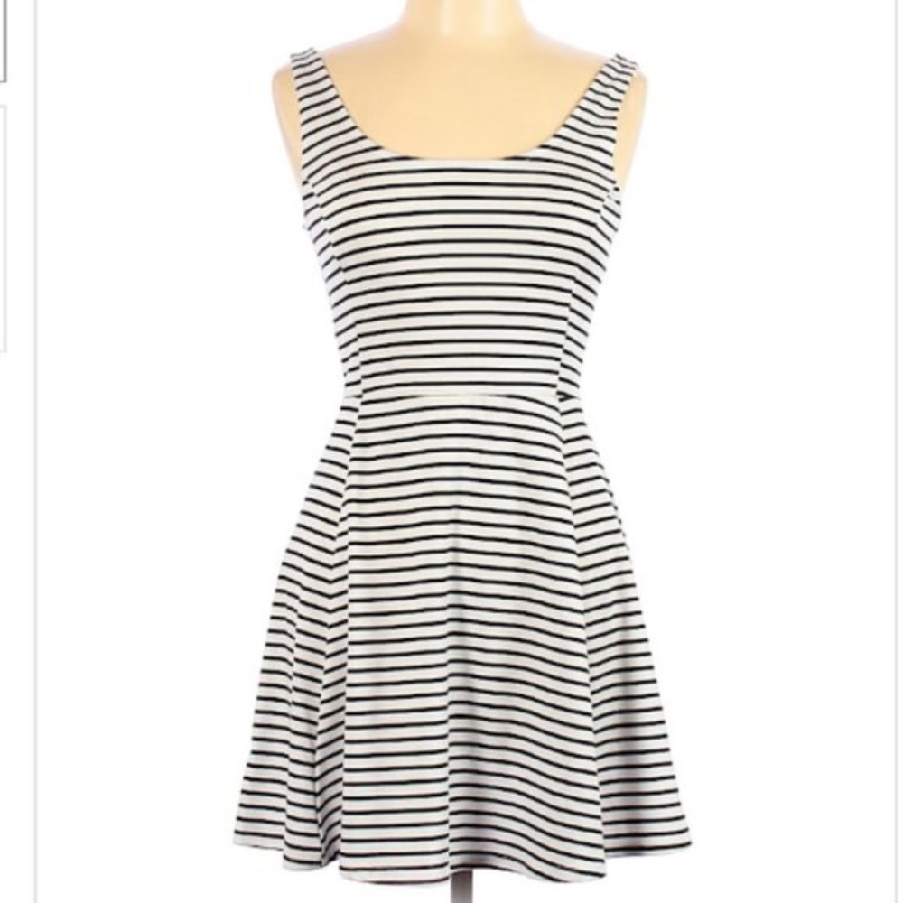 H&M Divided Casual Dress